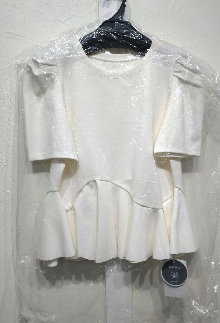 CELFORD（セルフォード）アシンメトリーソフトポンチトップス　ホワイト