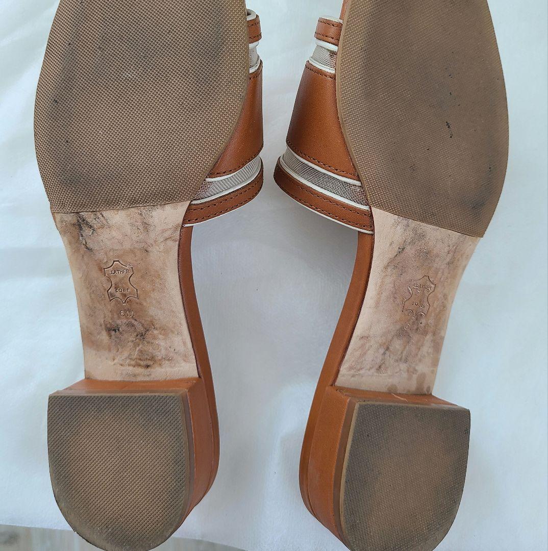 TORY BURCH ホワイトレザーサンダル ヒール6センチ TORY BURCH ホワイトレザーサンダル ヒール6センチ