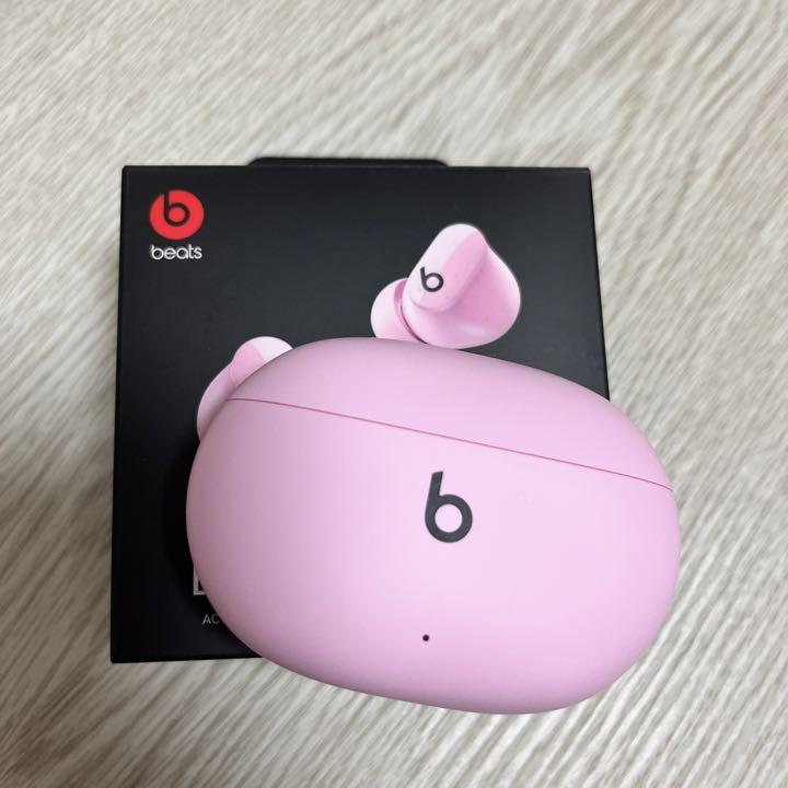 名入れ無料】 【美品】Beats Studio Buds Sunset Pink イヤフォン WEBストア限定 《tomooo様専用》絵本棚 おもちゃ収納 【送料込、組み立て済】 棚/ラック