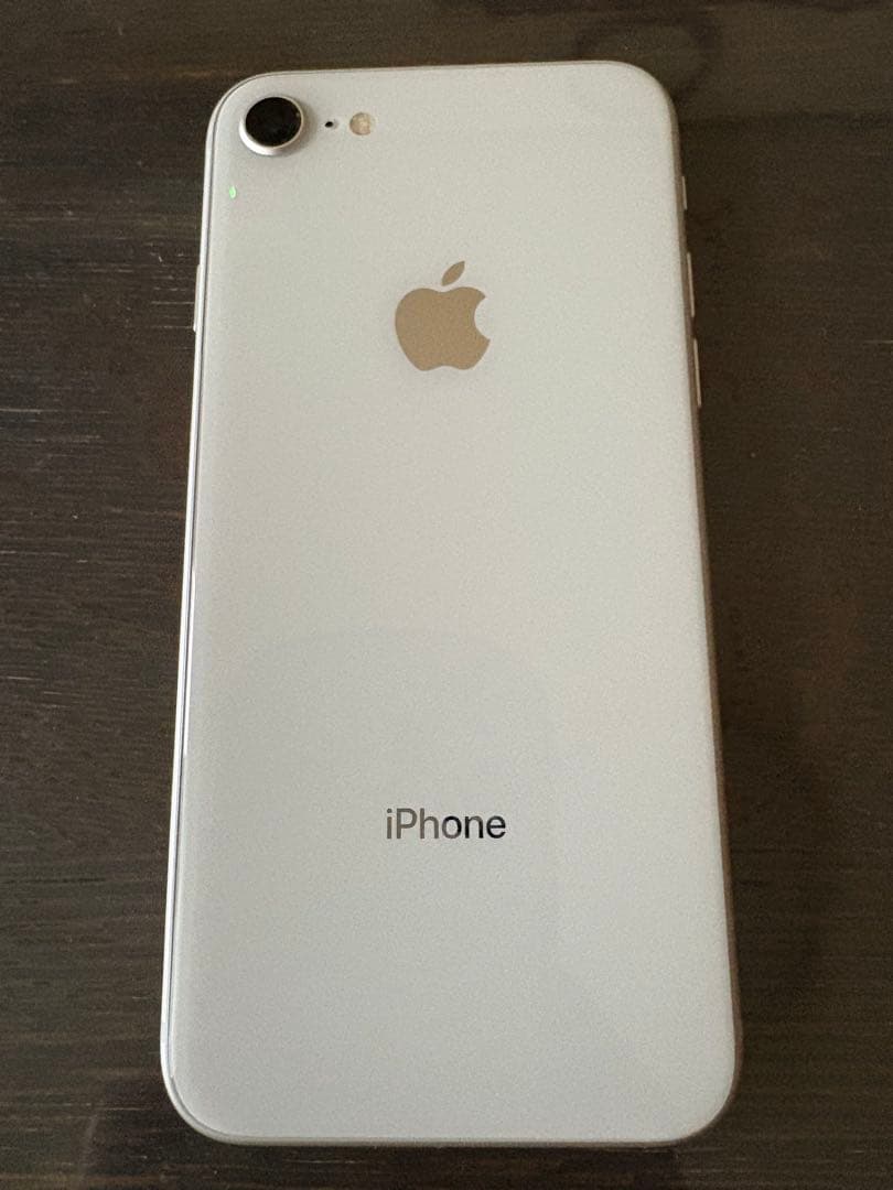 Apple iPhone 8 ホワイト