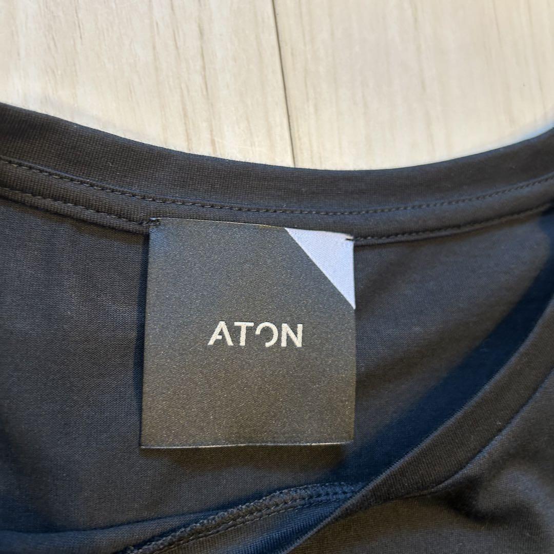 新品タグ付き】ATON ラウンドヘム長袖Tシャツ ロング丈 スリット 新品タグ付き】ATON ラウンドヘム長袖Tシャツ ロング丈 スリット