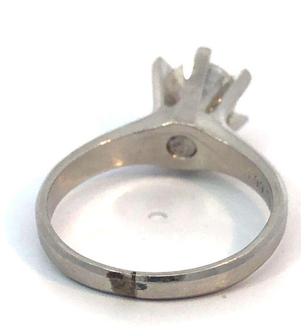 【Pequeños】大粒天然ダイヤ リング 0.99ct/13.5号