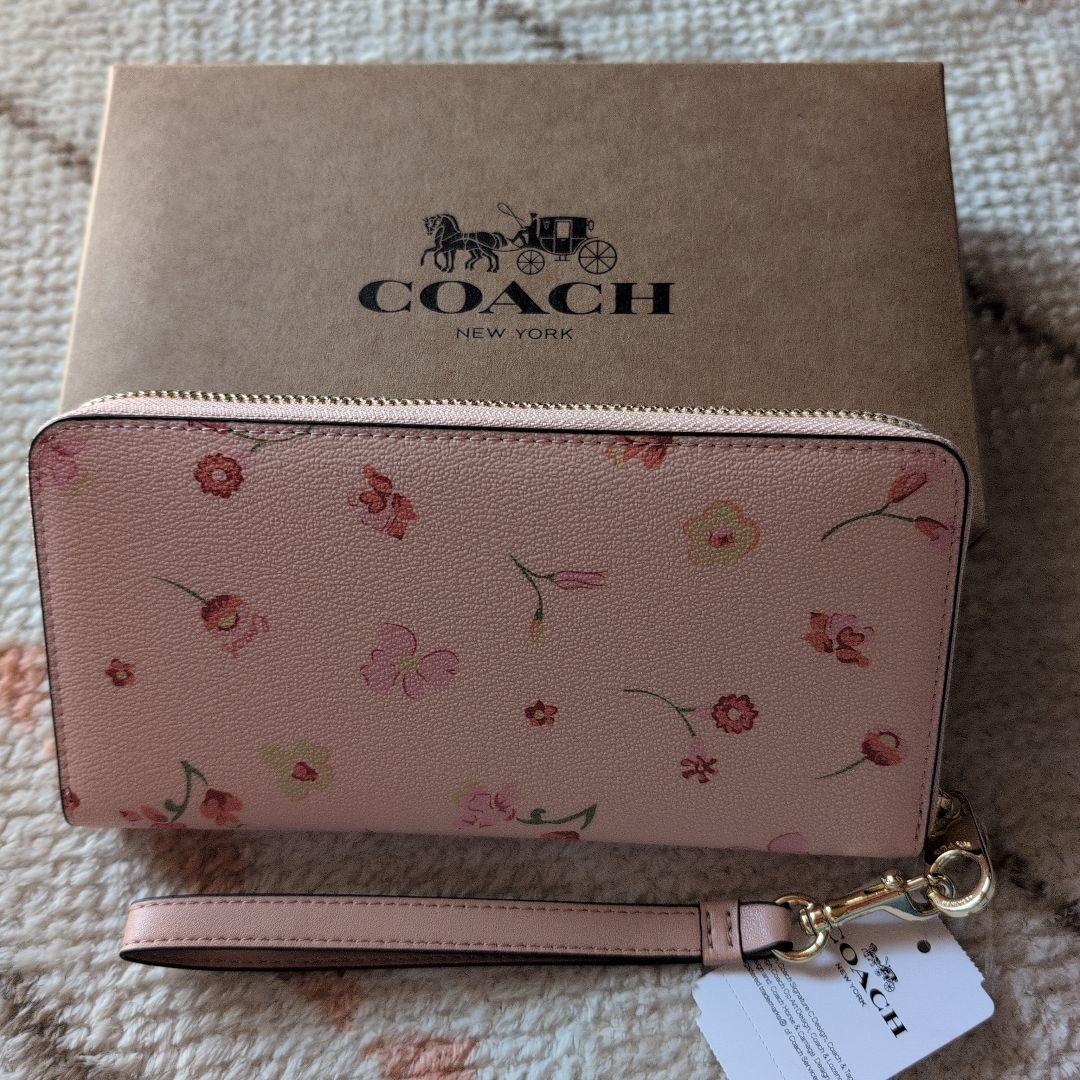 ☆GW限定☆【新品未使用】COACH 　コーチ　レディース長財布 　花柄ピンク