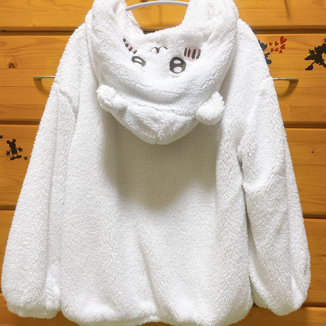 ちいかわ　ピーチジョン　リバーシブルボアフーディ　 M/Lサイズ
