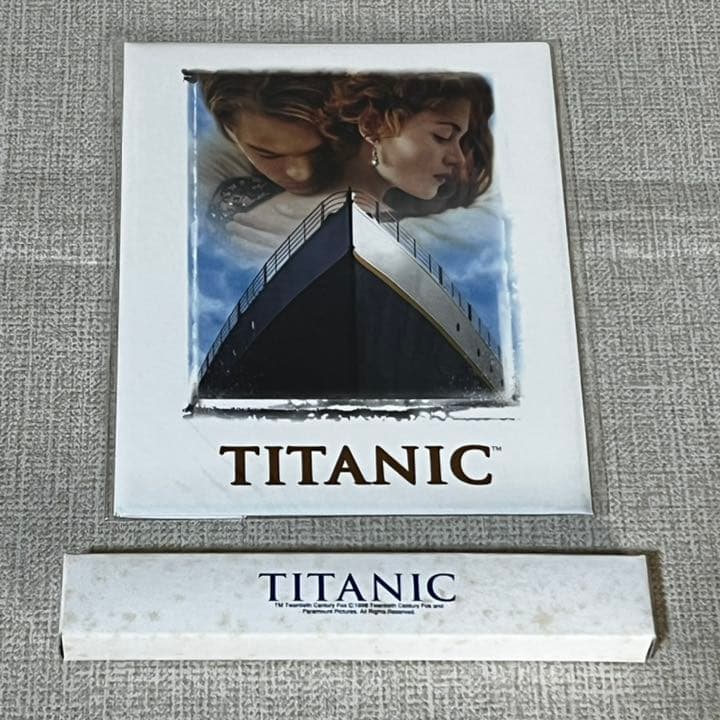 タイタニック 1997年の映画 劇場オリジナルグッズ2点 メルカリ タイタニック 1997年の映画 劇場オリジナルグッズ2点 メルカリ