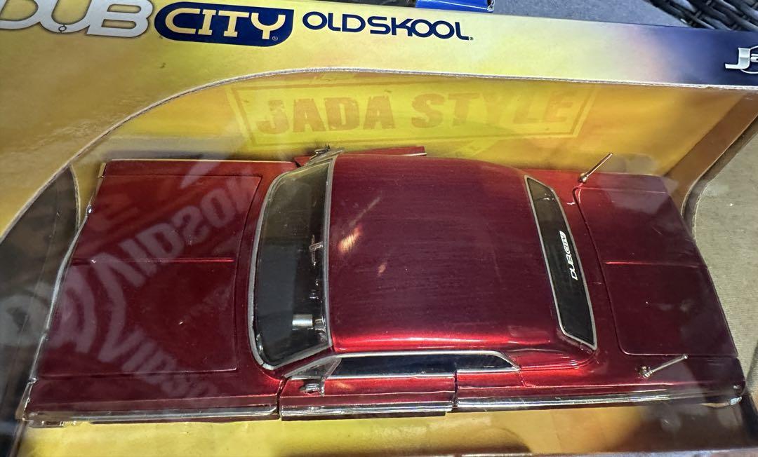 ミニカー DUB CITY OLD SKOOL 1964 Chevy Impala