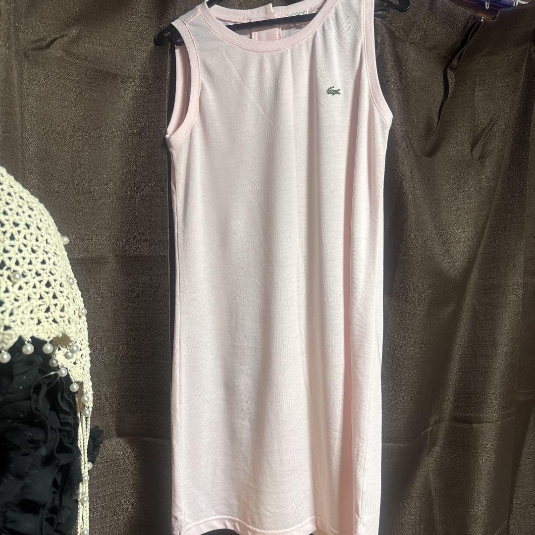 Lacoste ピンク ノースリーブポロシャツ