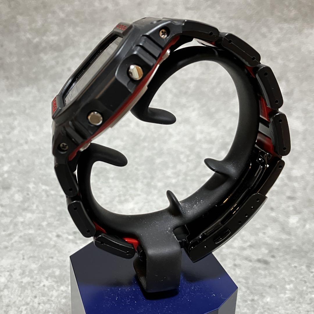 CASIO G-SHOCK GW-B5600 黒赤カラー