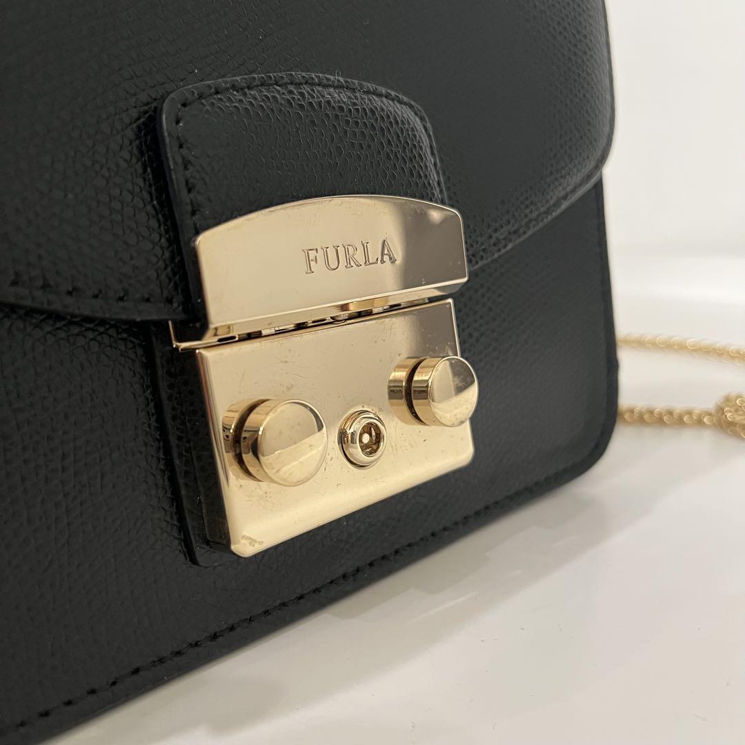 FURLA メトロポリス ブラック ショルダーバッグ