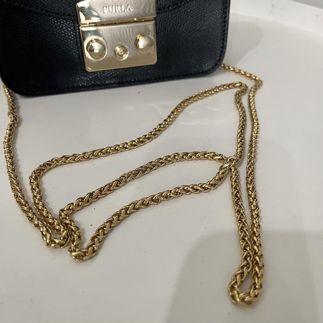 FURLA メトロポリス ブラック ショルダーバッグ