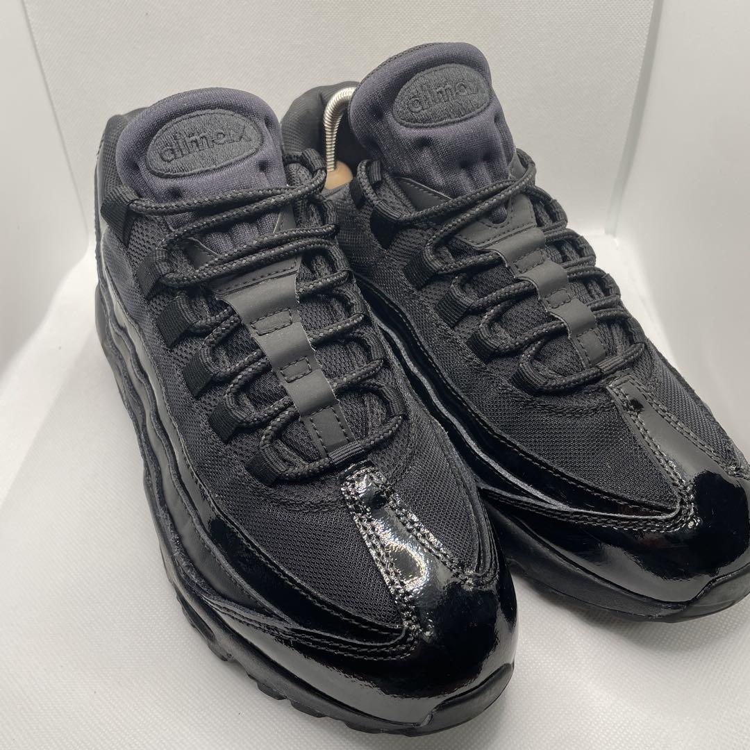 NIKE WMNS AIR MAX 95 トリプルブラック 25.5cm