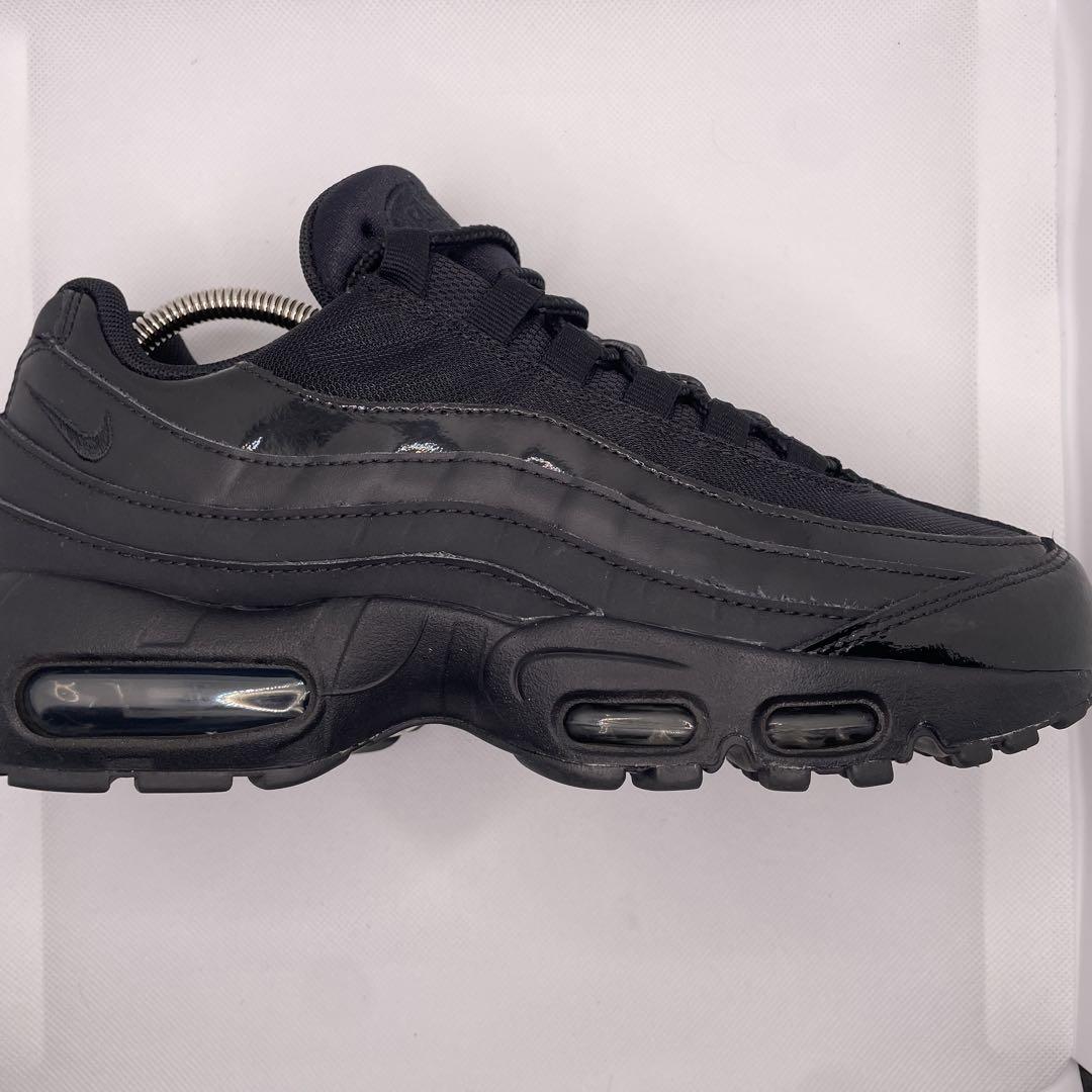 NIKE WMNS AIR MAX 95 トリプルブラック 25.5cm