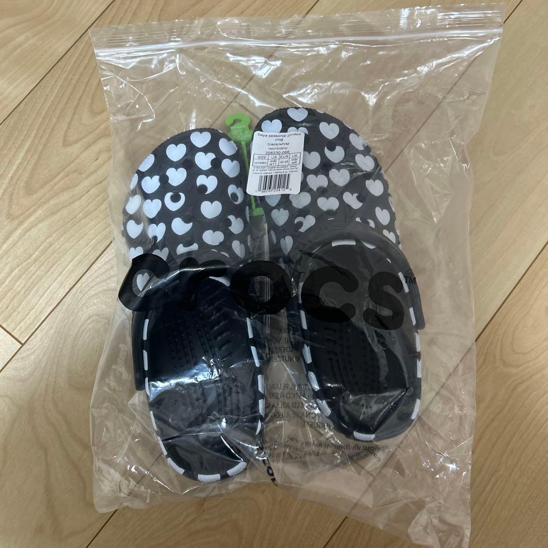 新品未使用　27cm クロックス バヤ シーズナル ハート ブラック サンダル