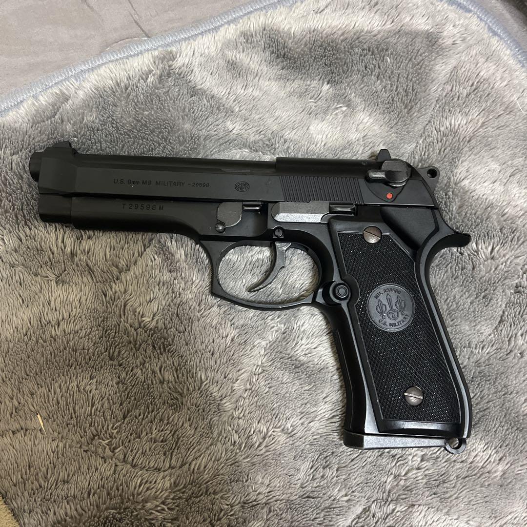 ベレッタ M92Fガスブローバック BB弾付き