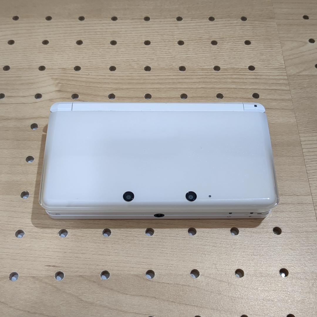 動作品/点検・整備済み ニンテンドー3DS 本体 アイスホワイト（付属品あり）①