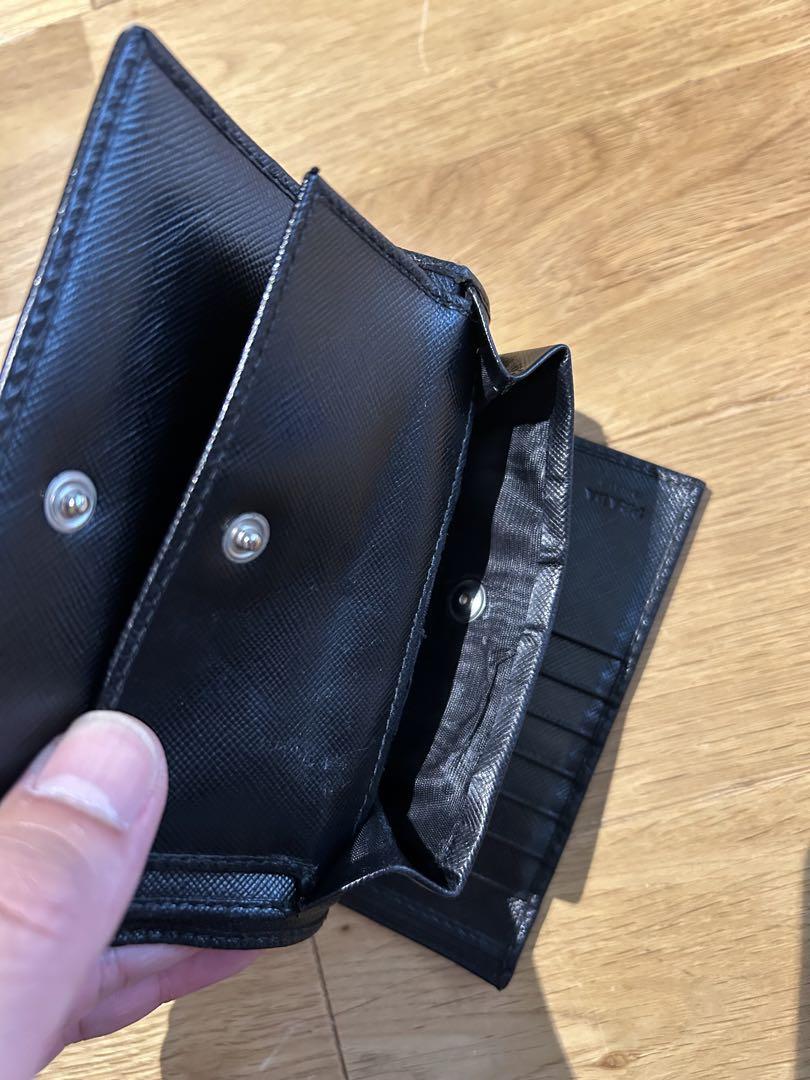 PRADA ブラック 三つ折り財布
