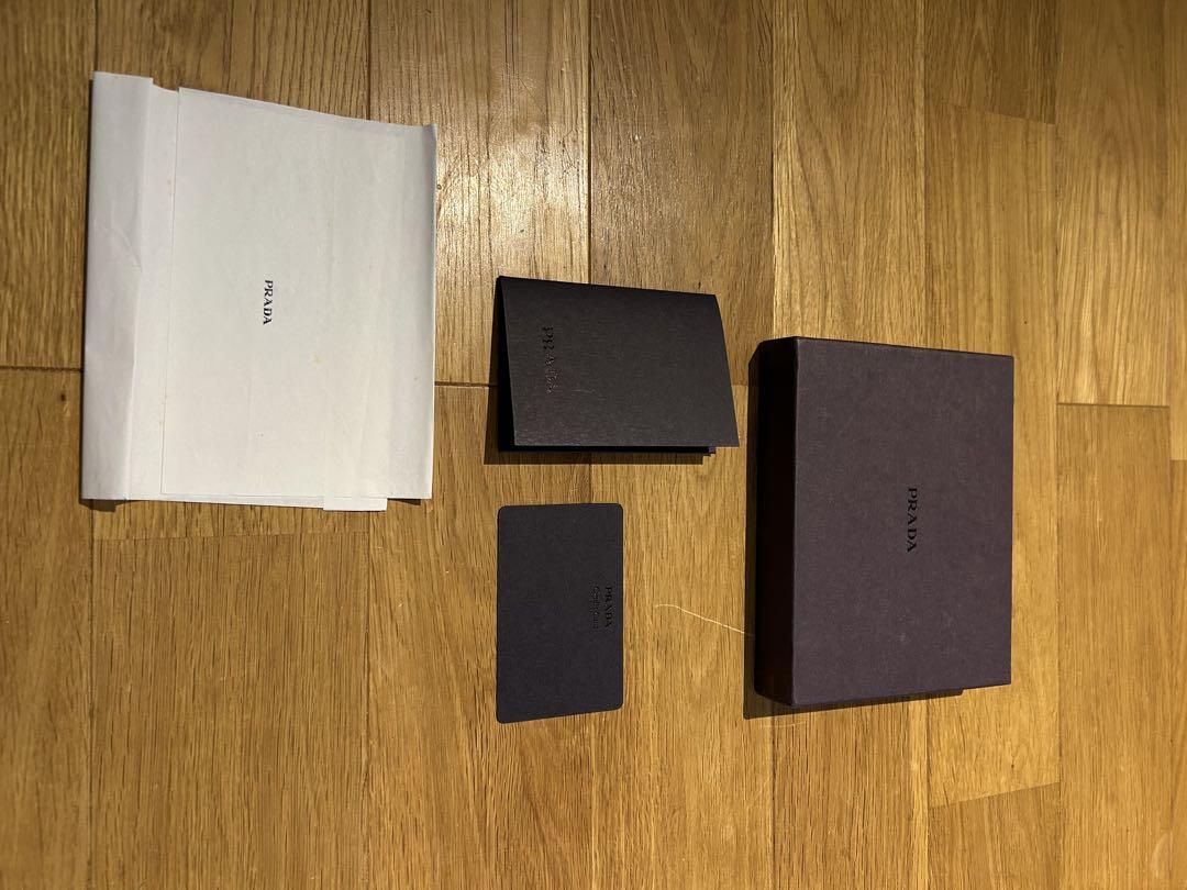 PRADA ブラック 三つ折り財布