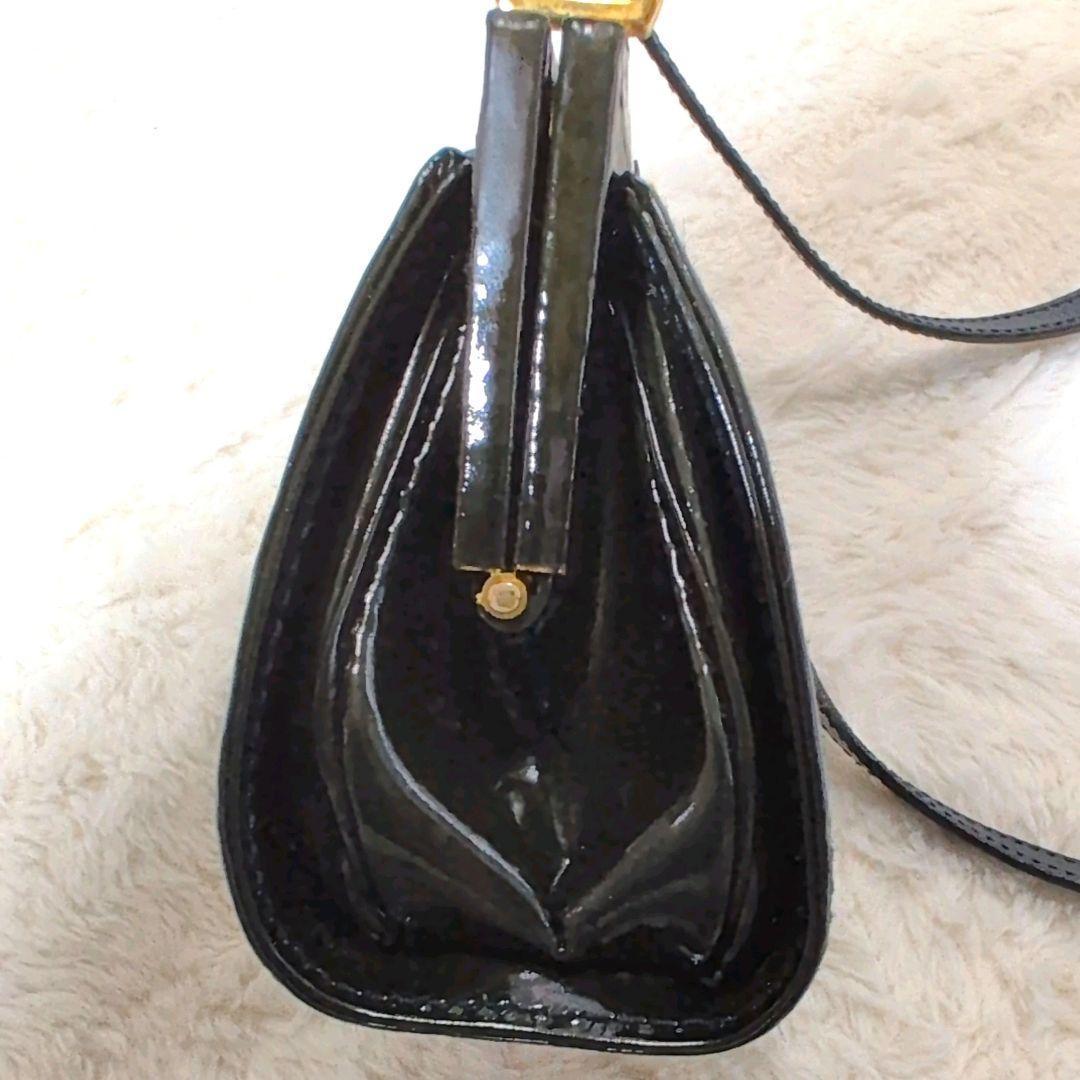 希少品 グッチ がま口ショルダー エナメル ミニショルダー 深緑　61964