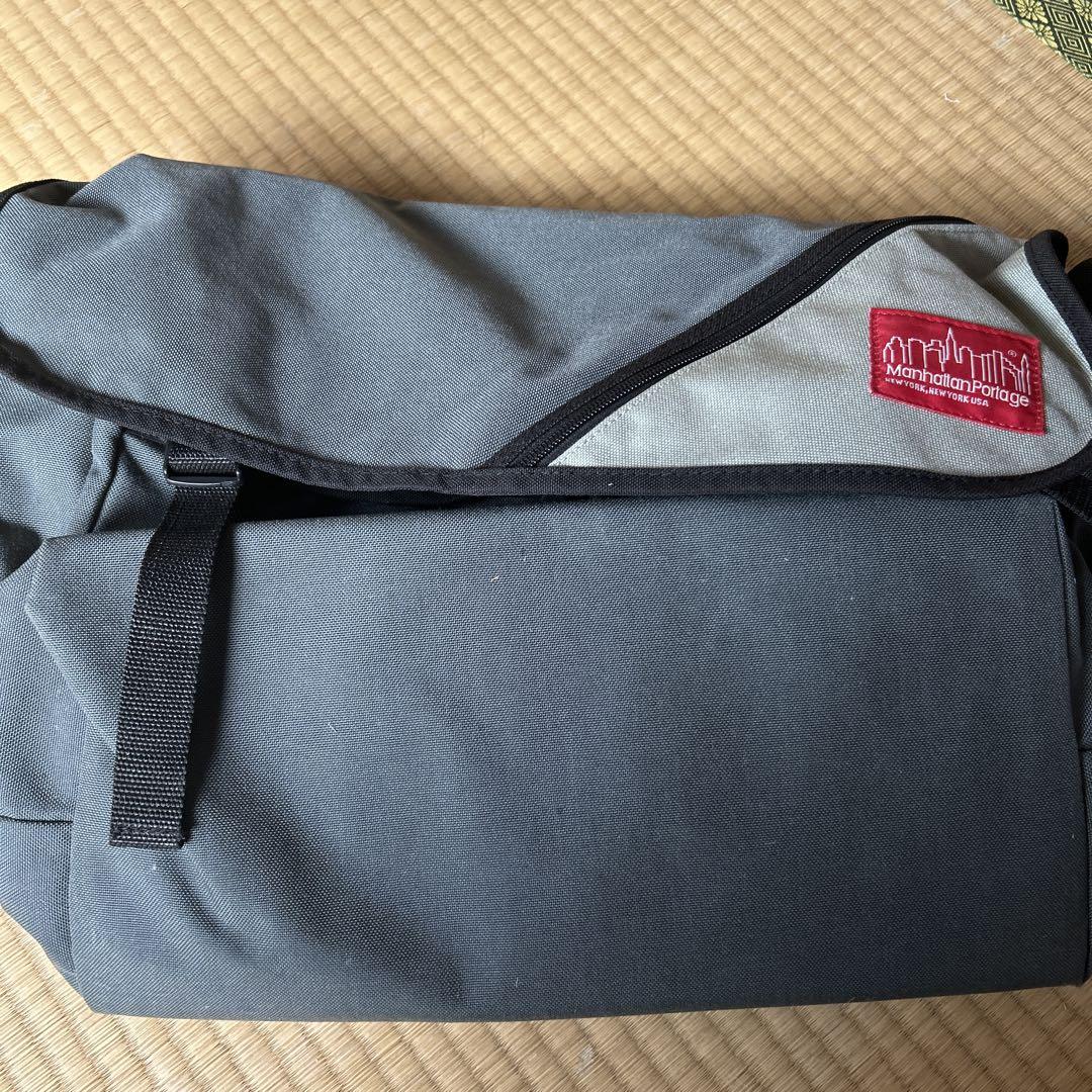 Manhattan Portage メッセンジャーバッグ グレー