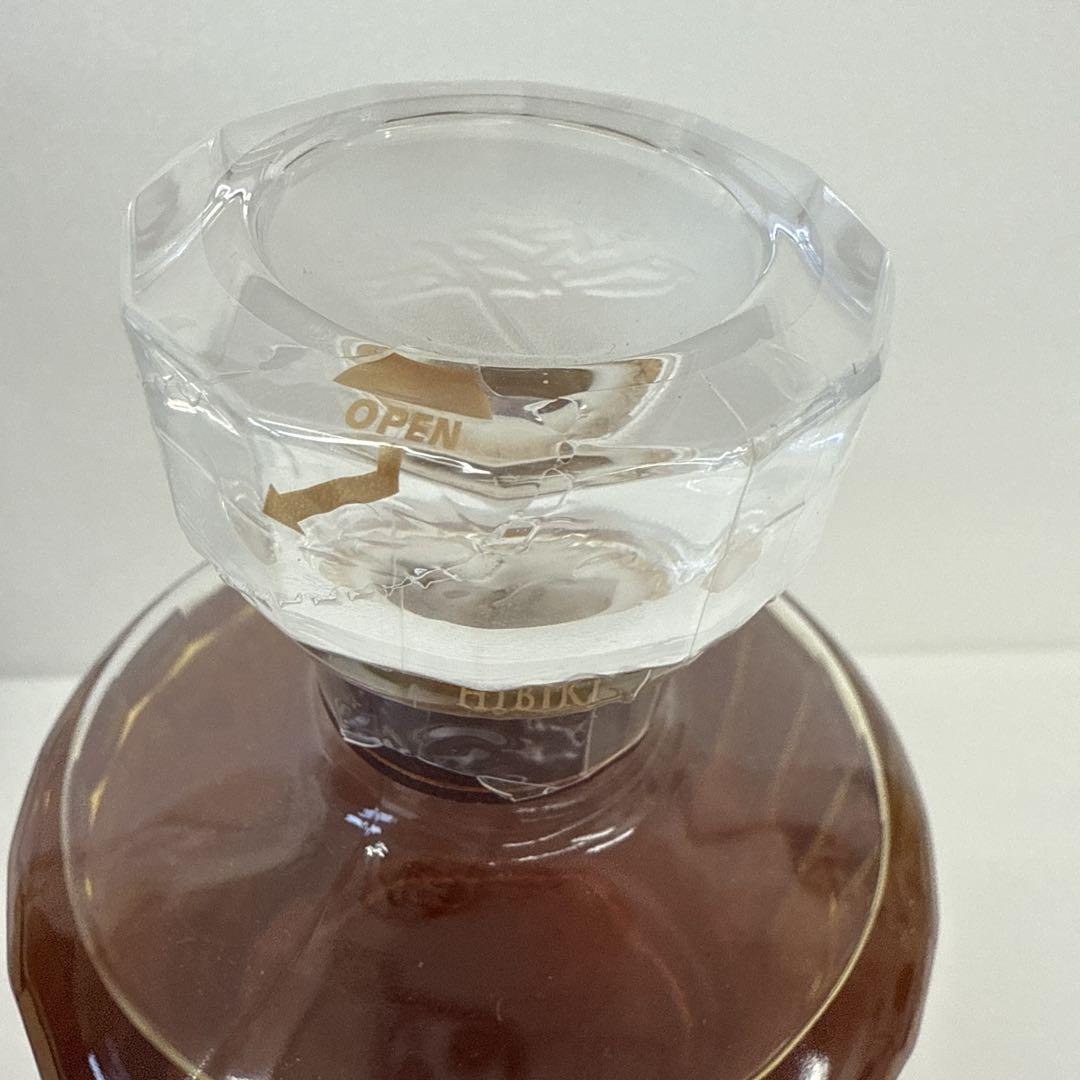 サントリー　響　１７年　700ml 箱付き