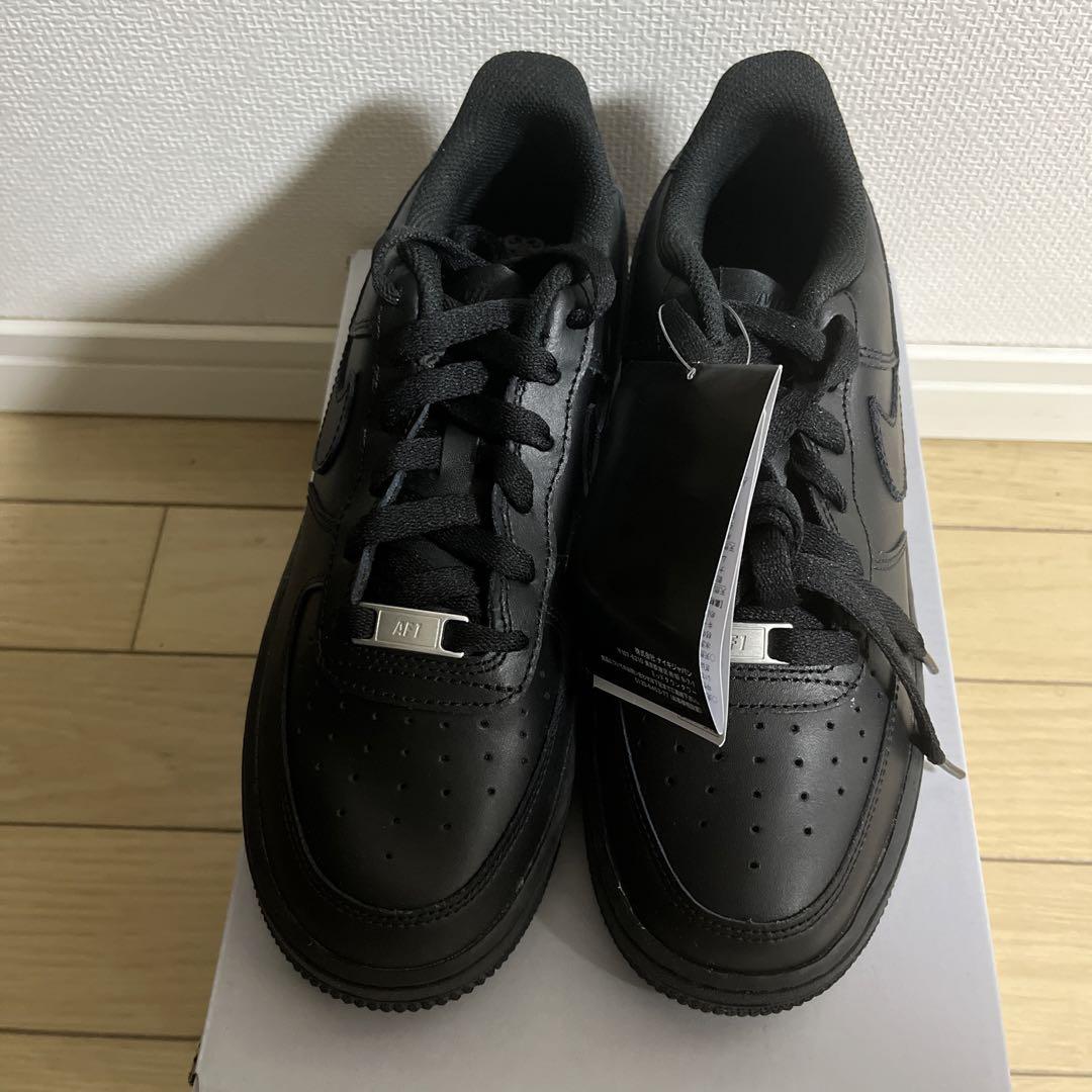 新品　NIKE AIR FORCE 1 24cm