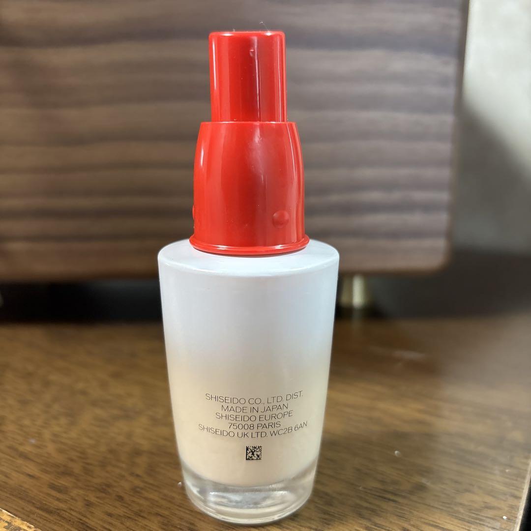 SHISEIDO リバイタル　エッセンス　スキングロウ　Opal/130