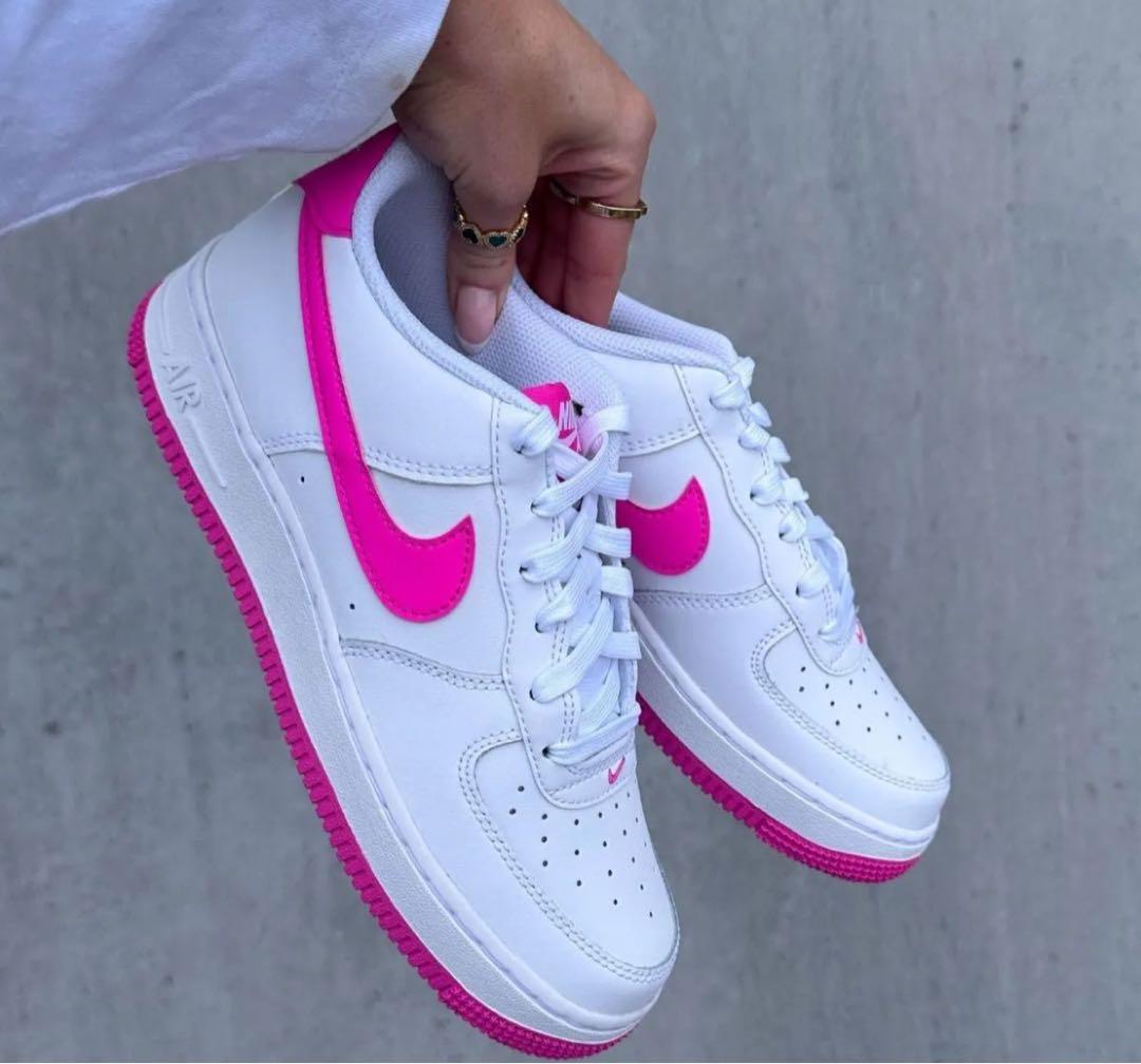ラスト① 再入荷【新品】限定　NIKE エアフォース１GS 　ホワイト　ピンク 再入荷 ラスト①点【新品】限定 NIKE エアフォース1GS ホワイト
