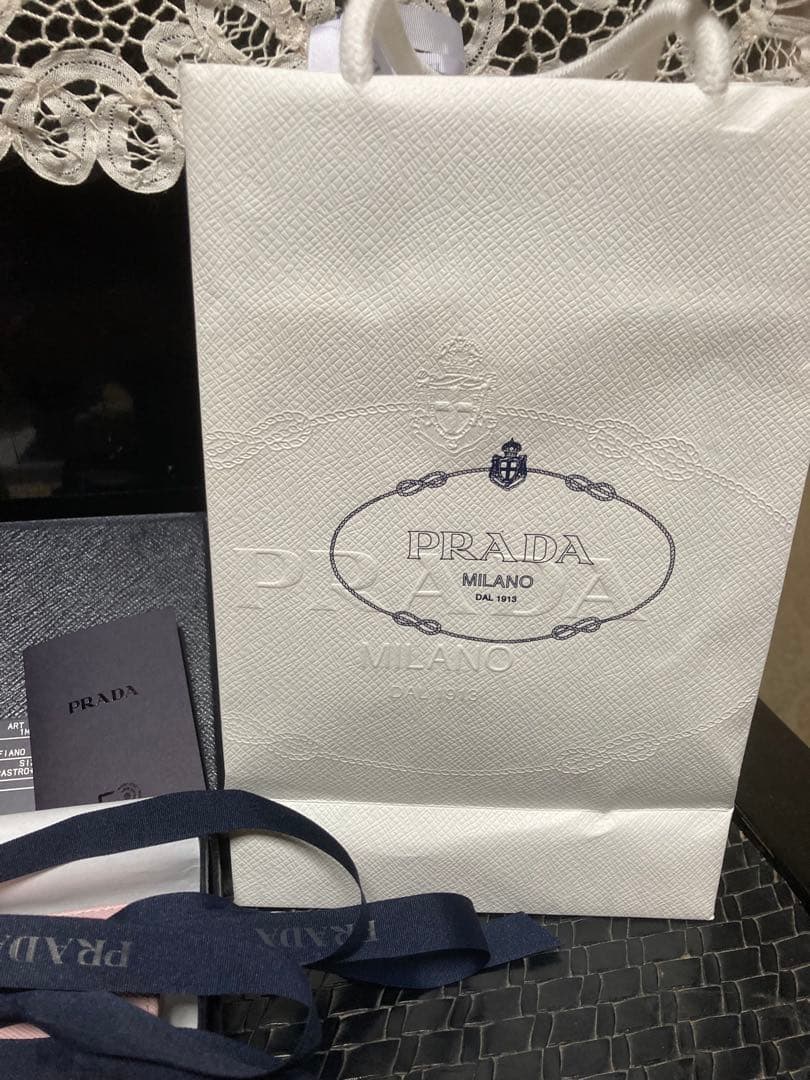 PRADA サフィアーノレザー 長財布 ピンク PRADA サフィアーノレザー 長財布 ピンク