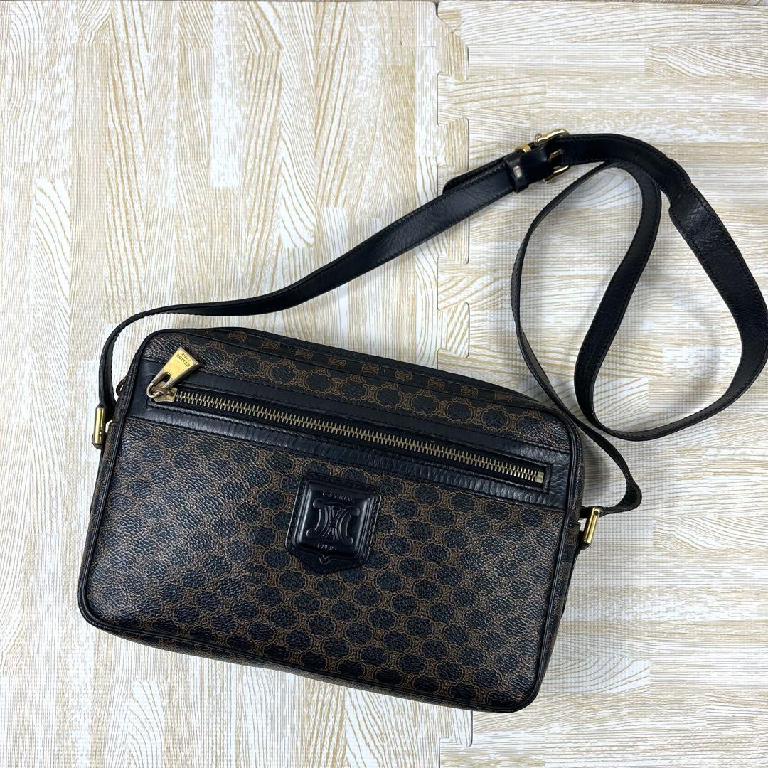 希少✨ CELINE セリーヌ ショルダーバッグ マガタム ブラック 斜め掛け