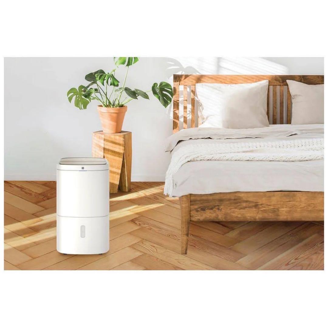 Electrolux EDH12TRBW3 空気清浄機能付き除湿機 ホワイト 白