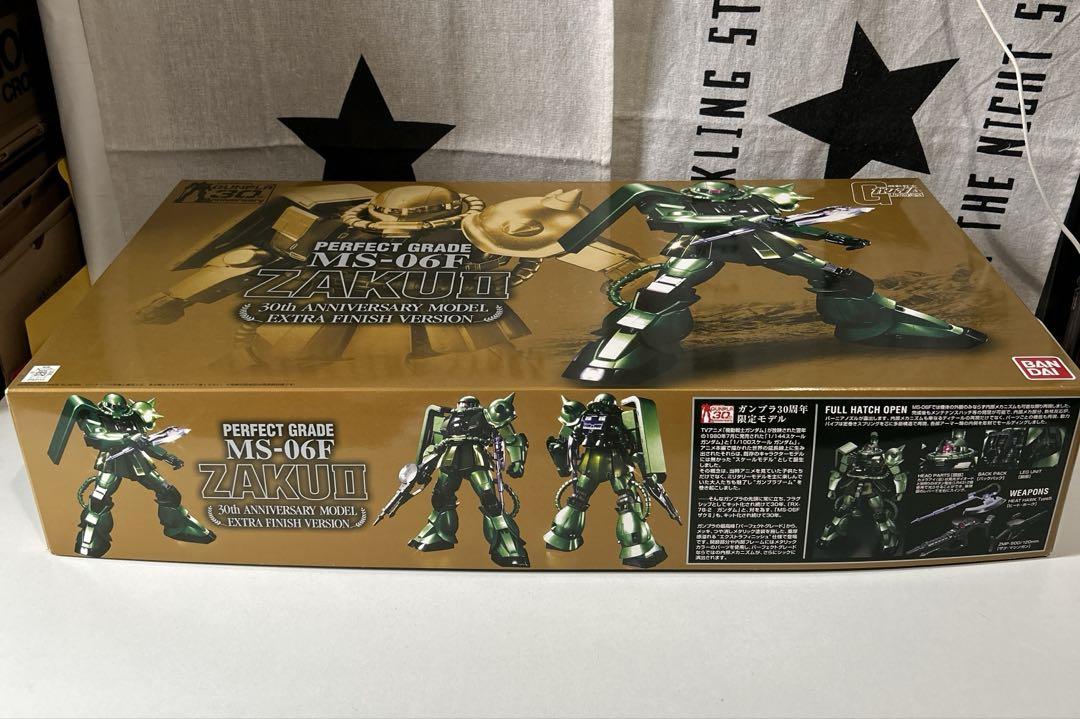 PG ザクⅡ エクストラフィニッシュ30th Anniversary ガンプラ