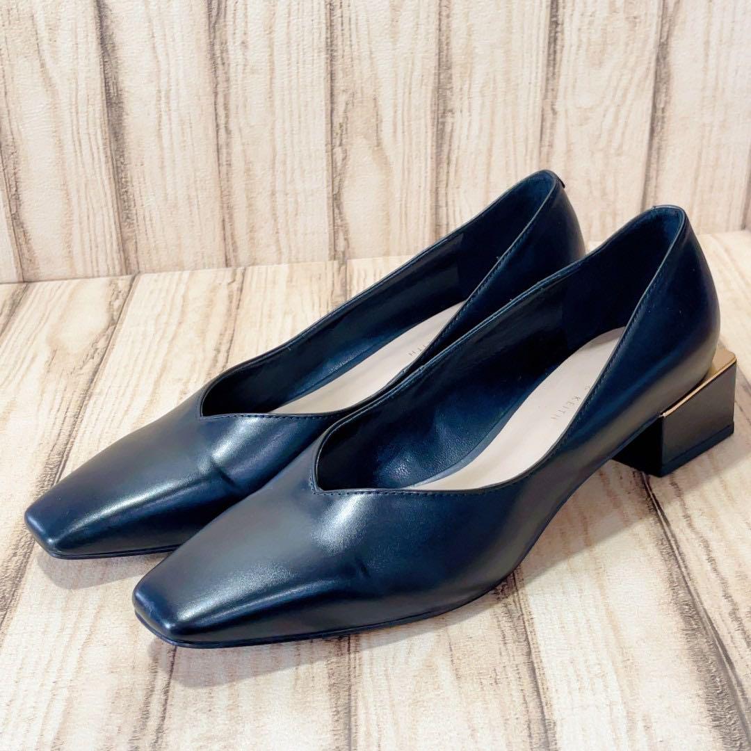 美品 チャールズ&キース Vカット スクエアトゥ 黒 レザー パンプス 23cm