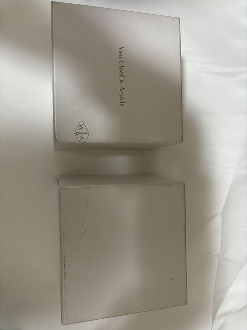 ヴァンクリーフアーペル　時計ケース　空箱　正規品中古