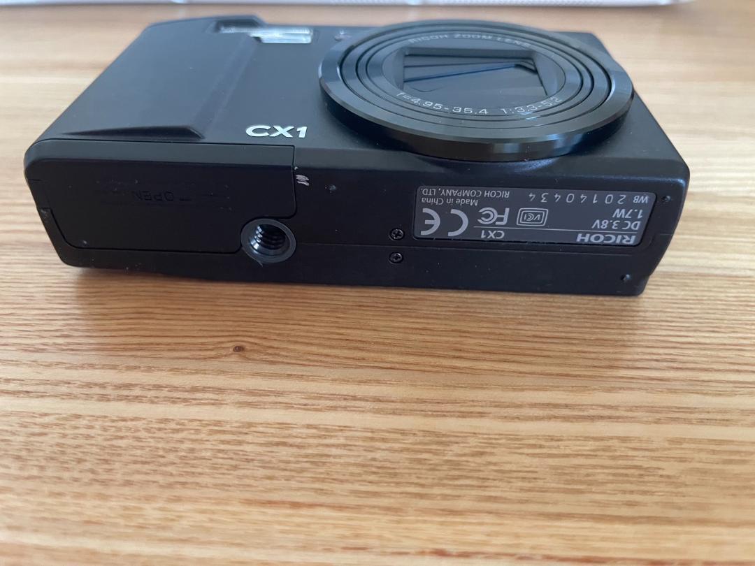 RICOH CX1 コンパクトカメラ 美品 RICOH CX1 コンパクトカメラ 美品