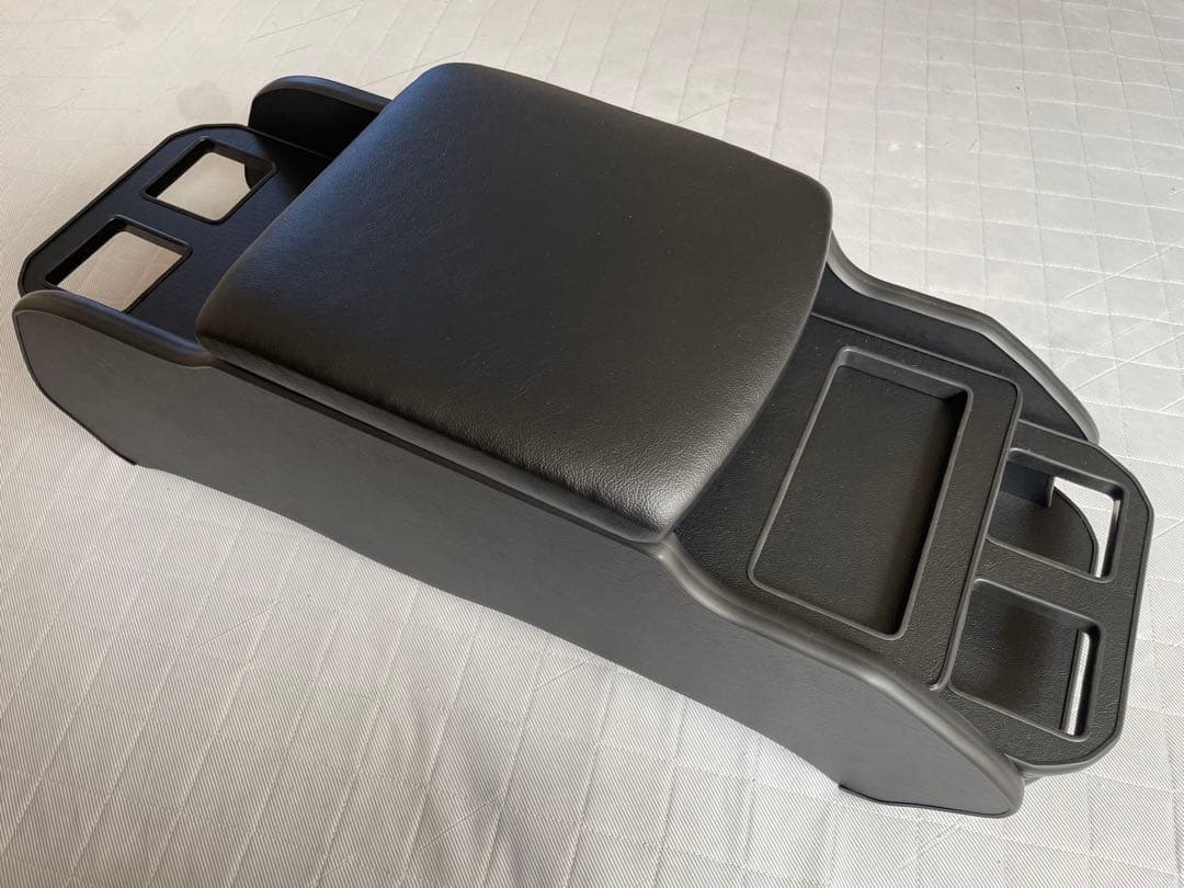 setochio様専用ハイエースS-GL標準ブラックレザー2段四角ドリンクアクセサリー