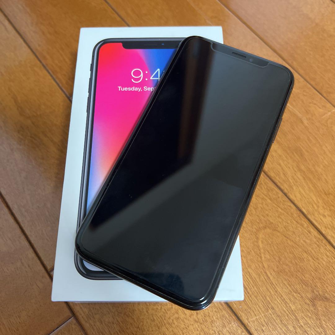 メーカー再生品】iPhone 11 ブラック 64 GB au 美品 スマートフォン メーカー再生品】iPhone 11 ブラック 64 GB au 美品 スマートフォン