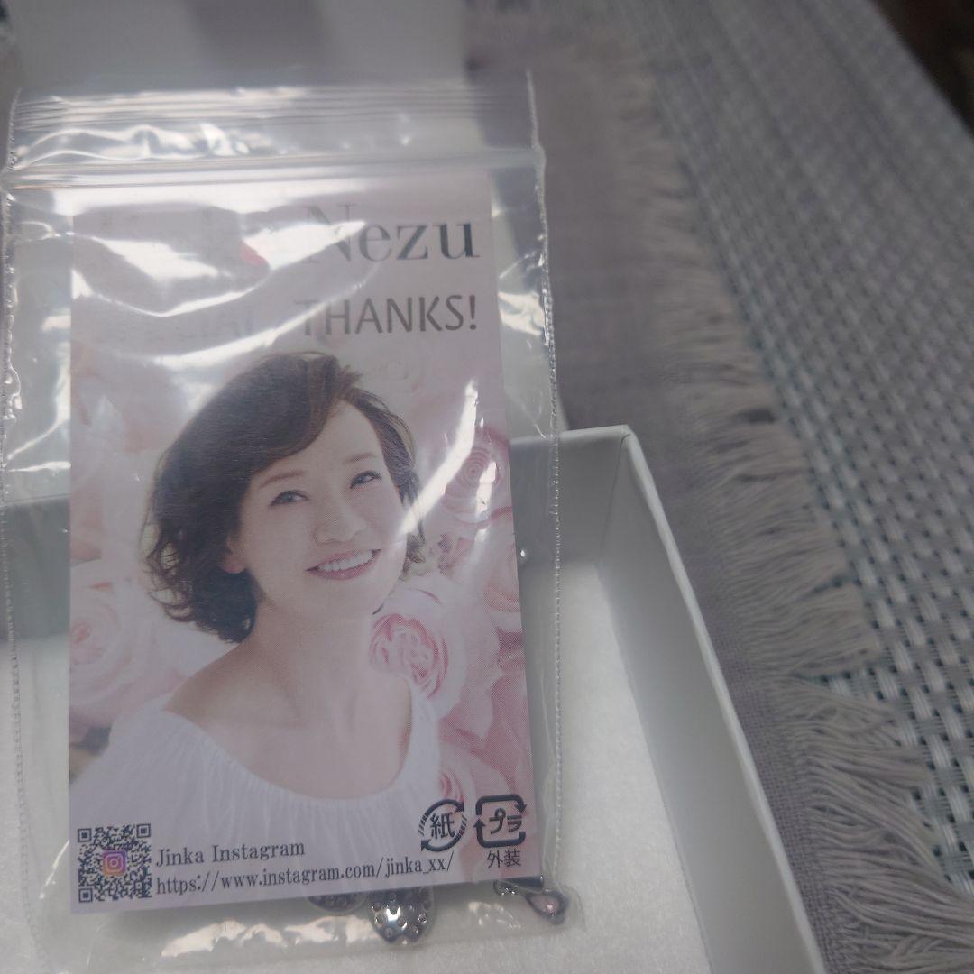 Jinka Nezu キュービックジルコニアさくらブローチ