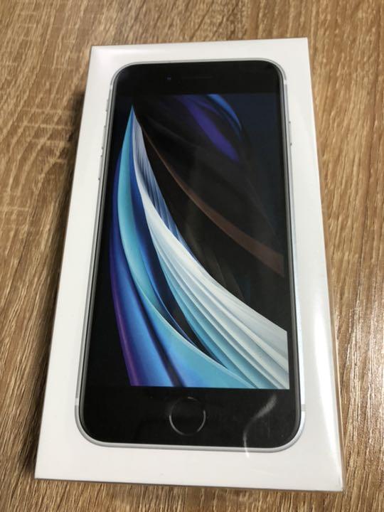 公式 スマートフォン本体-iPhone SE 第2世代 (SE2) ホワイト 64GB au