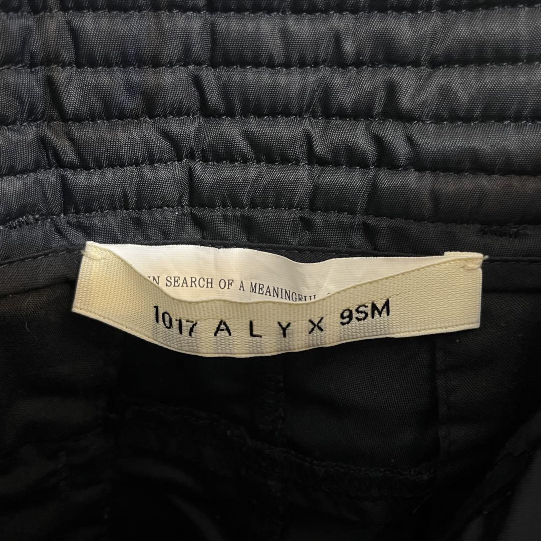 1017 ALYX 9SM アリクス バックルナイロンショートカーゴパン