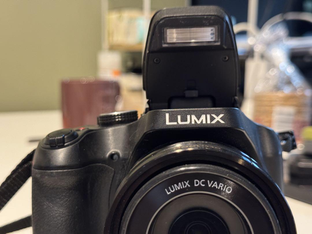 Panasonic LUMIX 60x光学ズームカメラ　DCFZ85