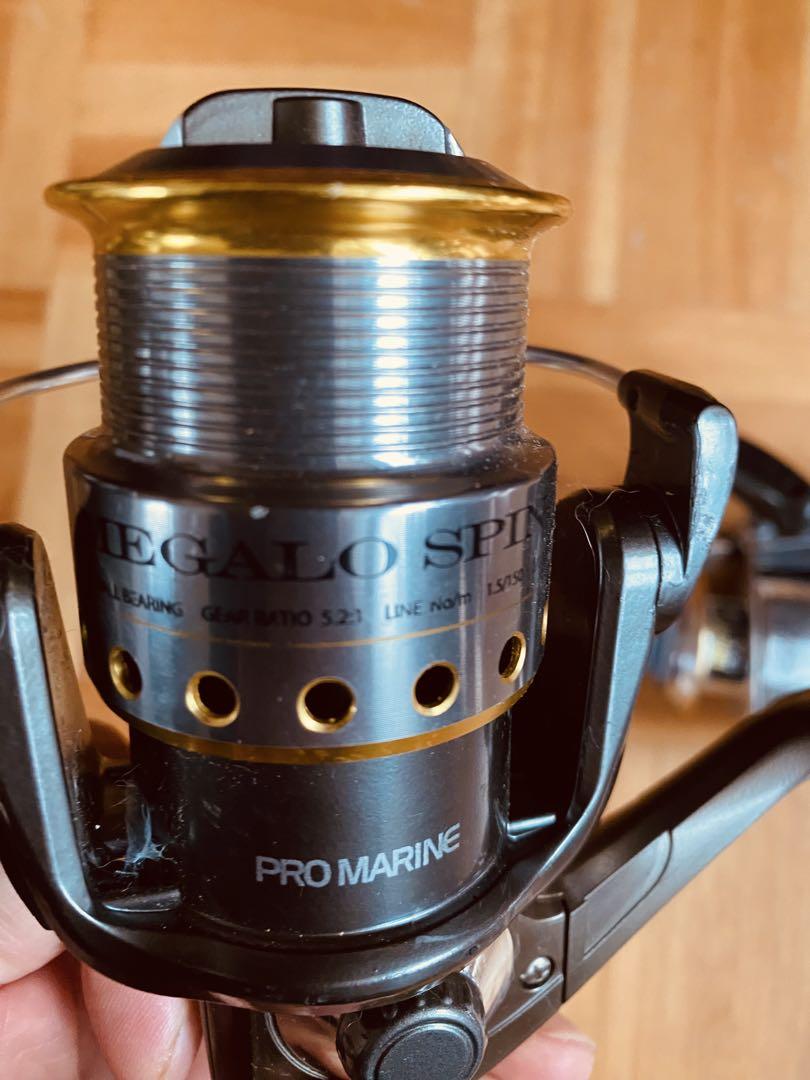 SHIMANO BIOMASTER C3000 スピニングリールとおまけ - メルカリ