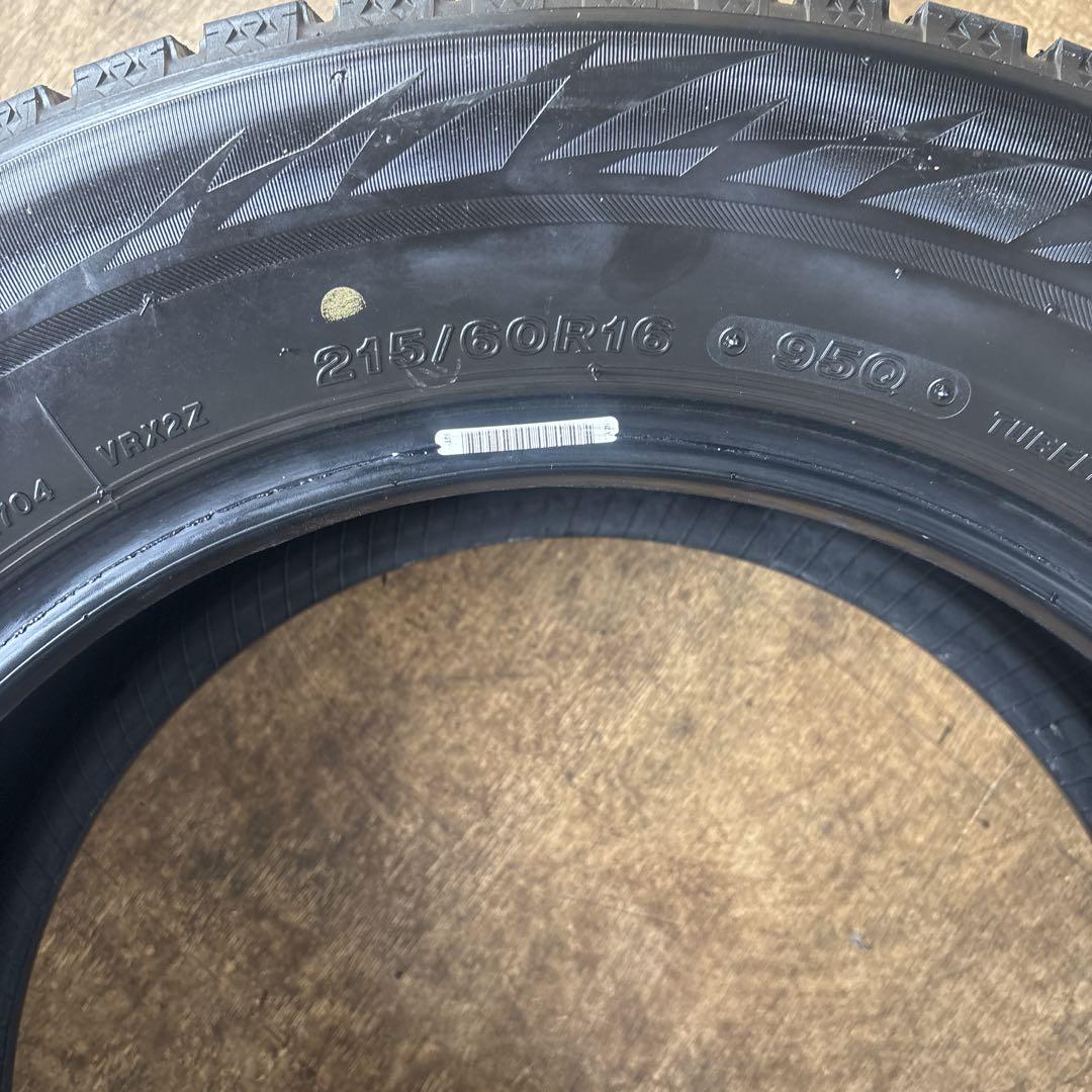 215/60R16 スタッドレス　ブリヂストン　4本セット 送料込み　TS63
