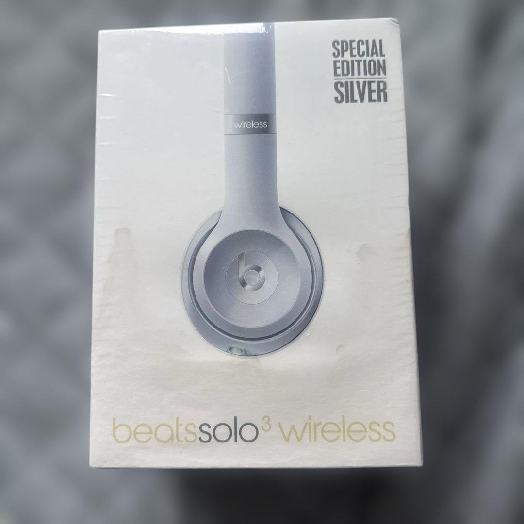 beats solo3 wireless シルバー - メルカリ