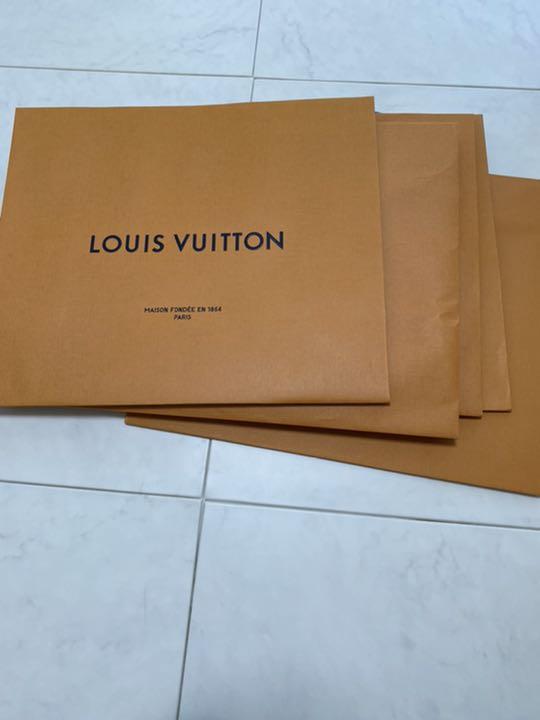 LOUIS VUITTON - ルイヴィトン 空箱の通販 by にな｜ルイ