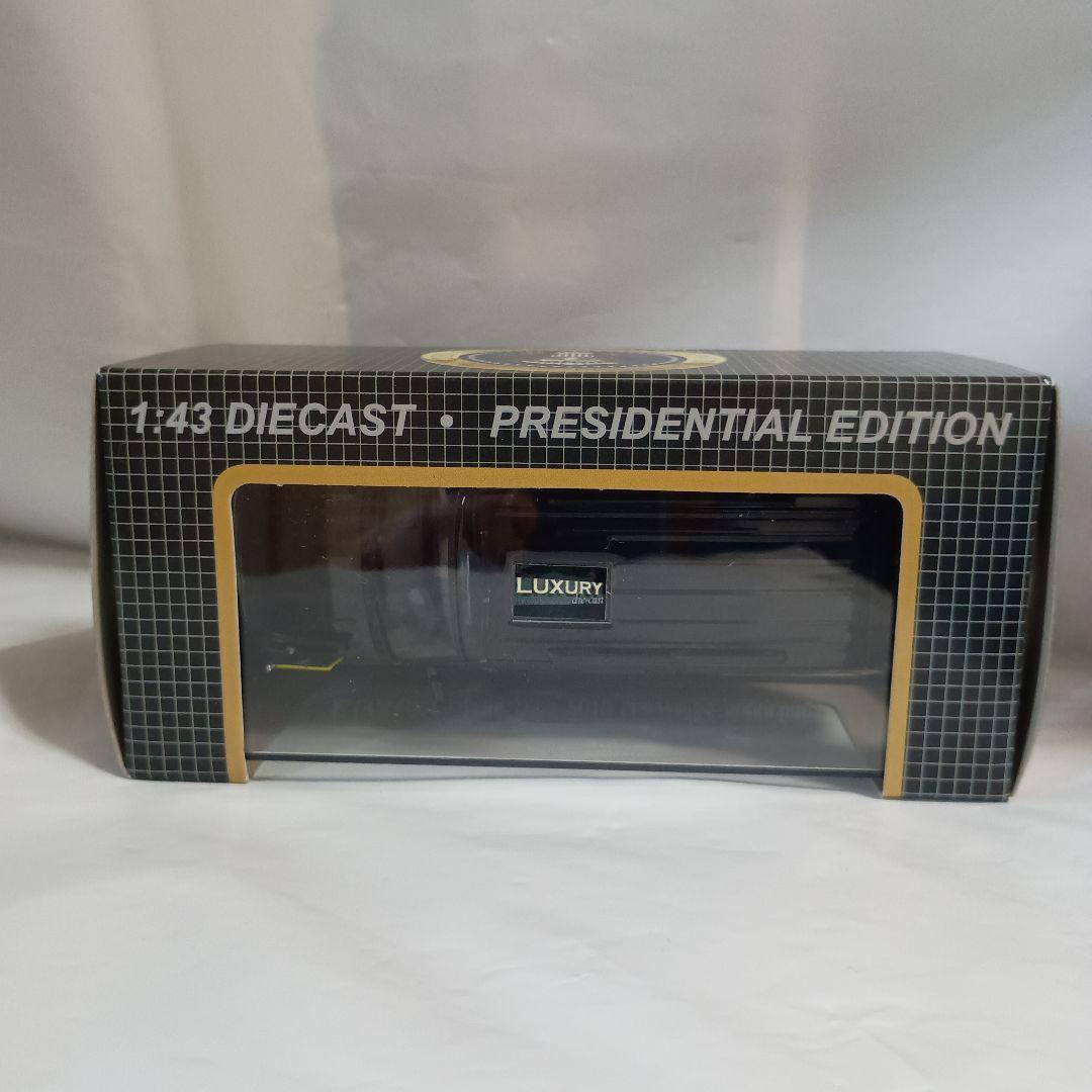 LUXURY1/43 Chevrolet Suburban アメリカ大統領仕様
