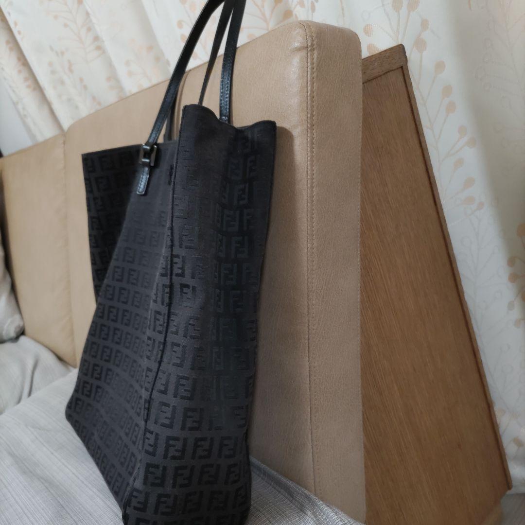 FENDI トートバッグ