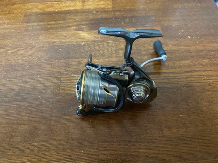 31 割引ブラウン系人気が高い ルビアス2500s リール フィッシングブラウン系 Yasperfumes Com