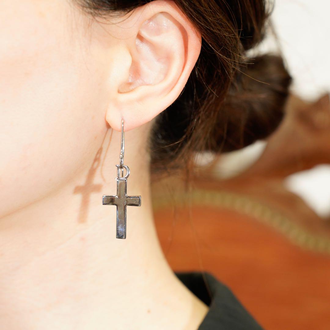 Christian Dior ディオールロゴクロスデザインピアス