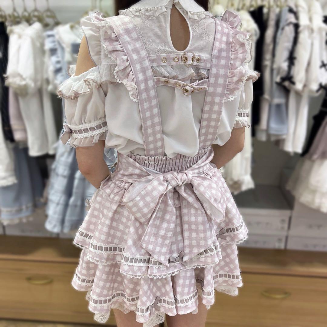 リズリサ　スカパン オフホワイト　モコモコ　レース　未使用タグ付き レースアップサスペンダー付スカパン ｜ LIZ LISA（リズリサ