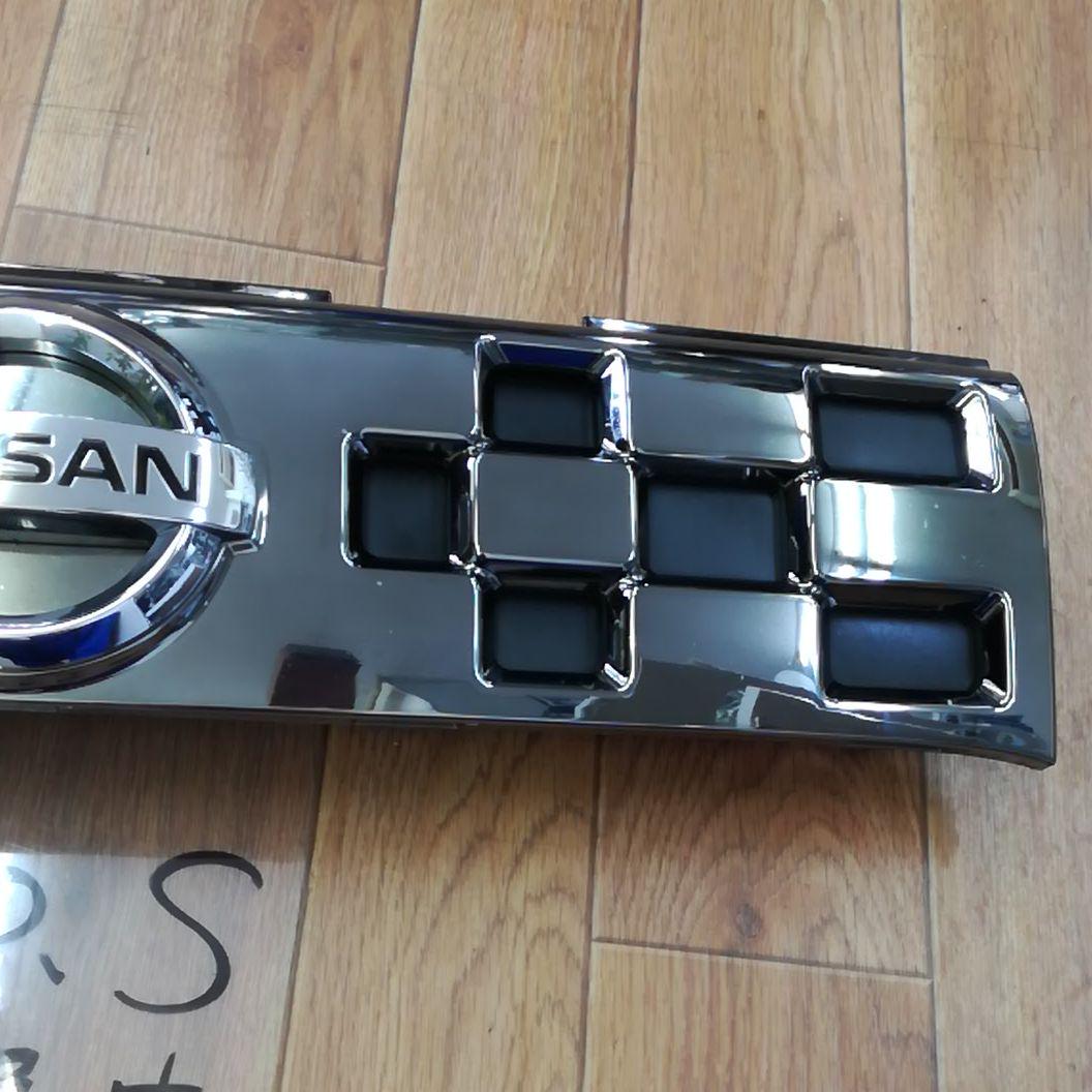 日産キューブ　Z12 純正オプション　メッキグリル　美品 日産 キューブ/Z12 メッキグリル